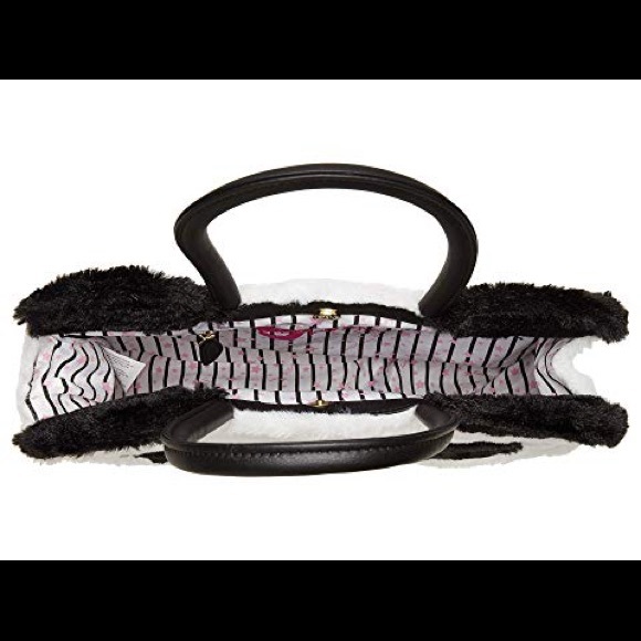 Luv Betsey Panda Tote - Picture 4 of 5